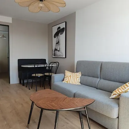 Royan, Centre Ville, Tres Proche, Wifi *