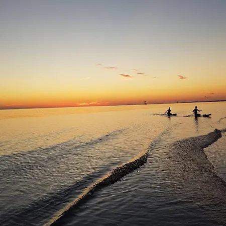 Royan, Centre Ville, Tres Proche, Wifi